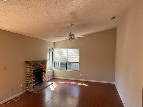 38806 Stillwater Cmn, Fremont, CA, 94536-4284 | Card Image