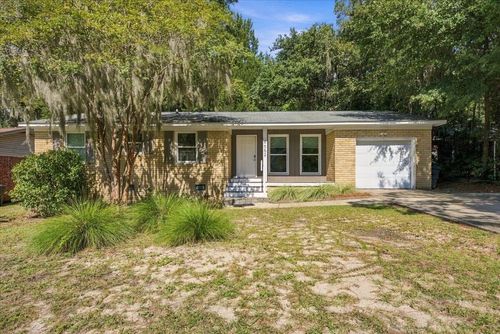 4552 Flynn Dr, North Charleston, SC, 29405-6728 | Card Image