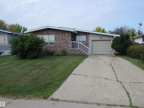 5812 53 St, Barrhead, AB, T7N1N1 | Card Image