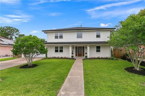 917 Christana Pl, Gretna, LA, 70056-7621 | Card Image