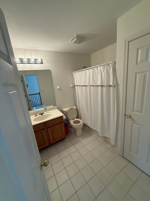 1045 Woodview Court, Aurora, IL, 60502 | Card Image