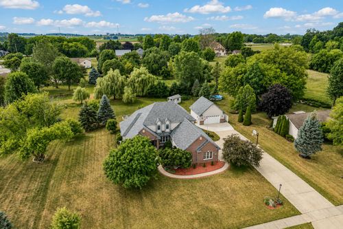 1815 Conrad St, Kewaskum, WI, 53040-9333 | Card Image