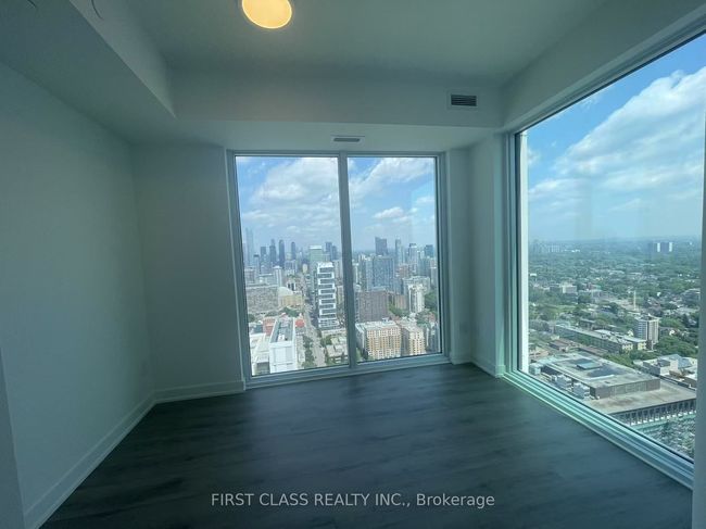 5006 - 252 Church St, Condo with 2 bedrooms, 1 bathrooms and null parking in Toronto ON | Image 13