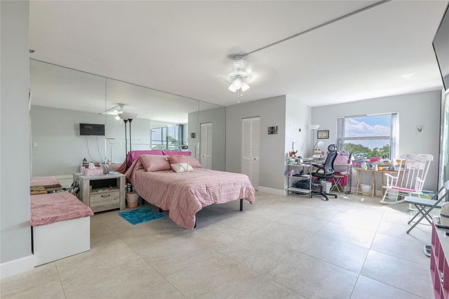 APT-708B - 3910 Inverrary Blvd, Condo with 3 bedrooms, 3 bathrooms and null parking in Lauderhill FL | Image 12