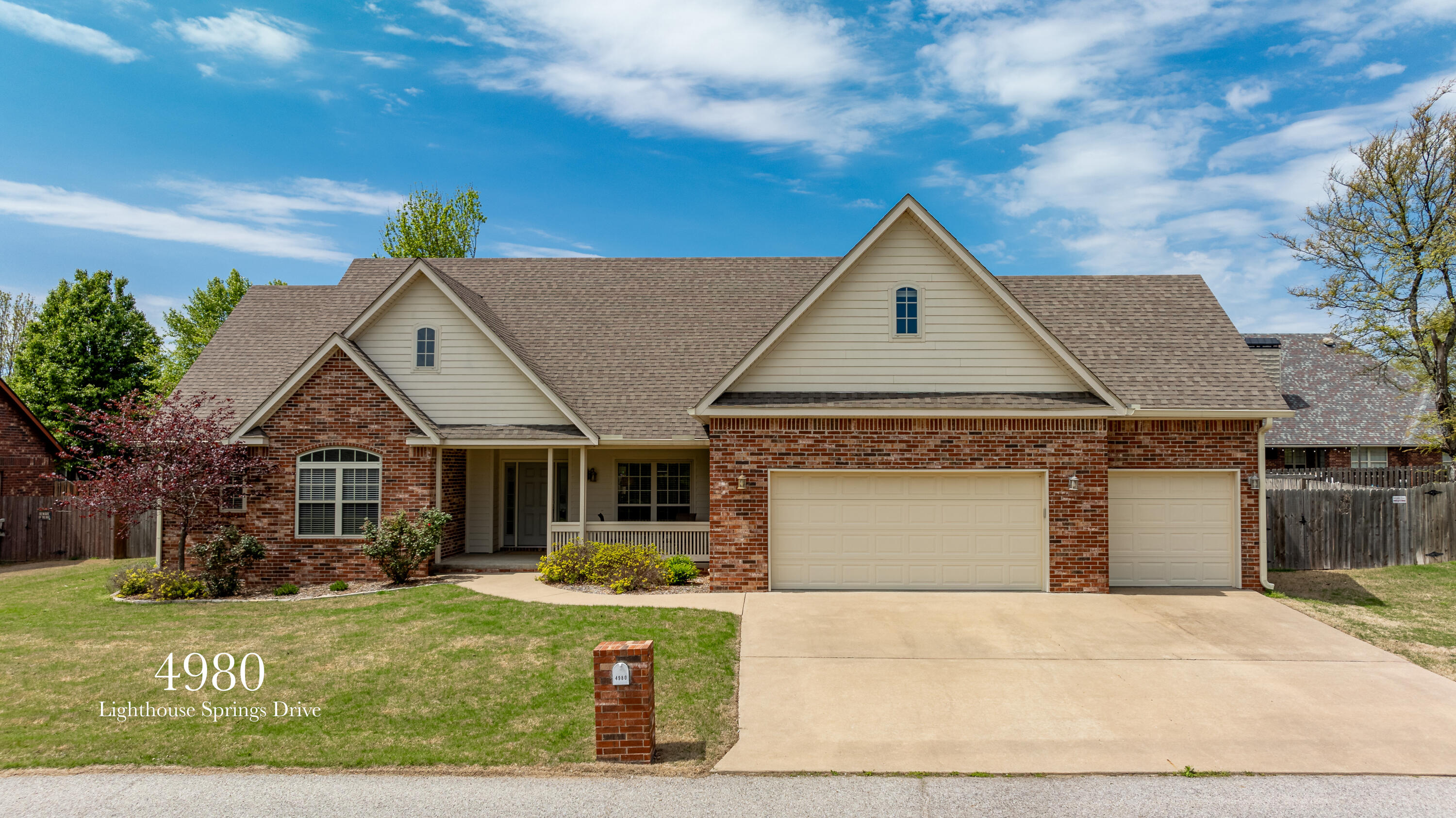 Lighthouse Springs Dr, Grove, OK 74344
