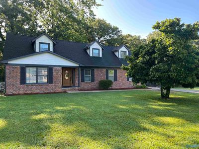 2534 Nw Brookline Drive, House other with 4 bedrooms, 3 bathrooms and null parking in Huntsville AL | Image 1