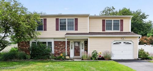 67 Starlight Rd, Howell, NJ, 07731-2214 | Card Image