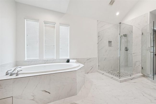 3505 Parkside Dr, House other with 4 bedrooms, 4 bathrooms and 3 parking in Pearland TX | Image 22