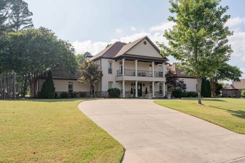 665 Huntington Ln, Conway, AR, 72034-8510 | Card Image