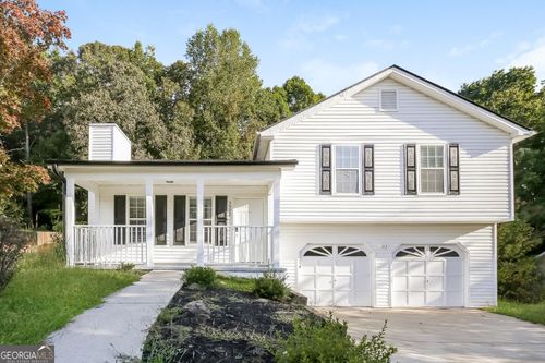 3902 Deaton Rd, Flowery Branch, GA, 30542-6510 | Card Image