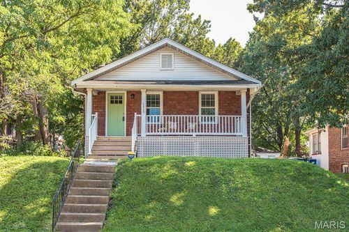 7420 Richmond Pl, Maplewood, MO, 63143-2008 | Card Image
