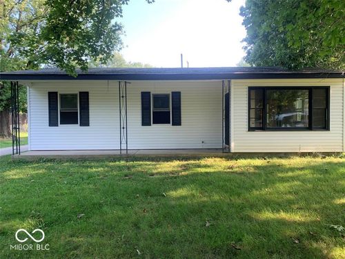 555 Birch St, Westfield, IN, 46074-9484 | Card Image