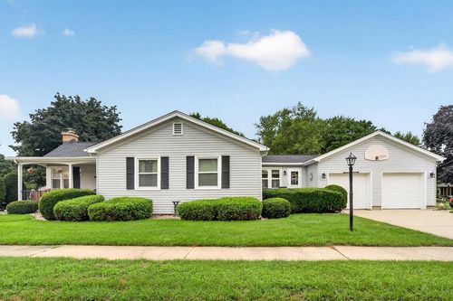 201 N Oakland Avenue, Burlington, WI, 53105 | Card Image