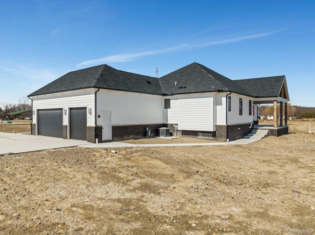 72780 Old Farm Trl, House other with 3 bedrooms, 3 bathrooms and null parking in Armada MI | Image 41