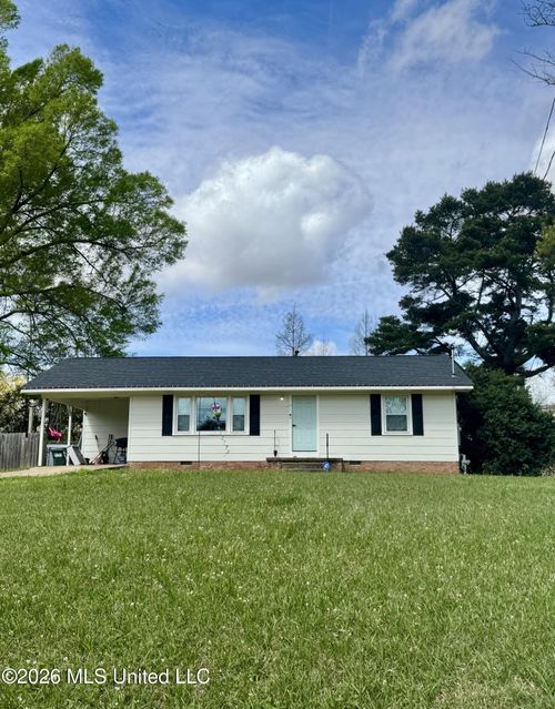 108 Laurel Ave, Natchez, MS, 39120-4104 | Card Image