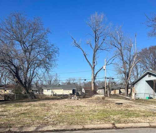 605 Ellen Dr, North Little Rock, AR, 72117-3546 | Card Image