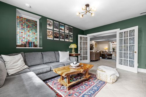 ste-4-307 Ridgewood Ave, Minneapolis, MN, 55403-3587 | Card Image