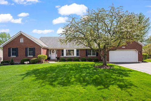 3551 Lakeview Dr, Algonquin, IL, 60102-4815 | Card Image