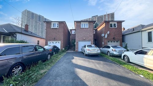 46 Albion Ave, Scarborough, ON, M1L1J6 | Card Image