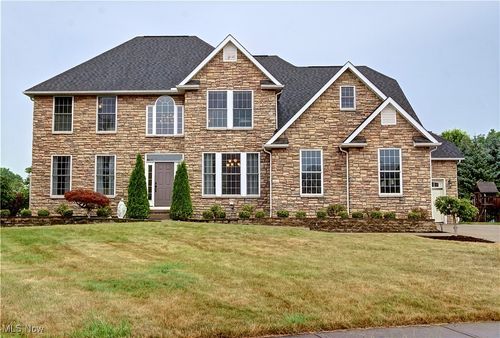 31916 Fieldstone Cir, Avon Lake, OH, 44012-2788 | Card Image