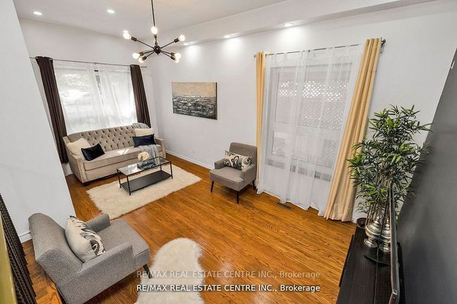 54 Archdekin Dr, House attached with 4 bedrooms, 3 bathrooms and 3 parking in Brampton ON | Image 14