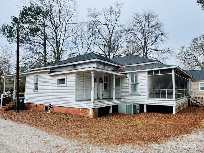 226 Huger St, House other with 4 bedrooms, 2 bathrooms and null parking in Cheraw SC | Image 6