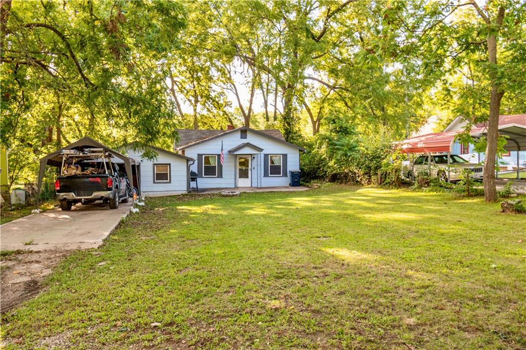 Walrond Ave, Kansas City, MO 64132