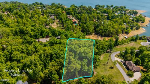 943 Waterstone Dr, Dandridge, TN, 37725-5183 | Card Image