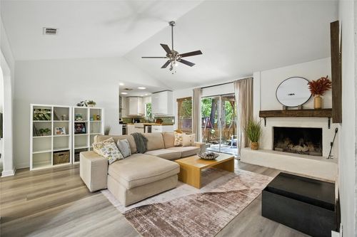 5430 Salem Walk Dr, Austin, TX, 78745-3048 | Card Image