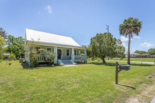 120 11th St, Apalachicola, FL, 32320 | Card Image