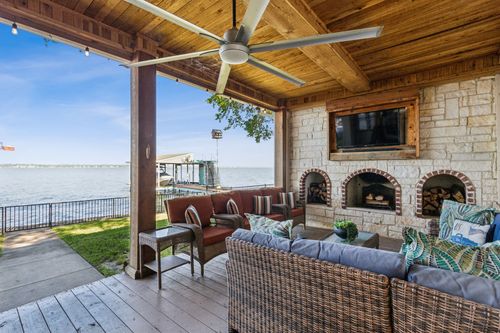 142 Peninsula Point Ter, Mabank, TX, 75156-7560 | Card Image