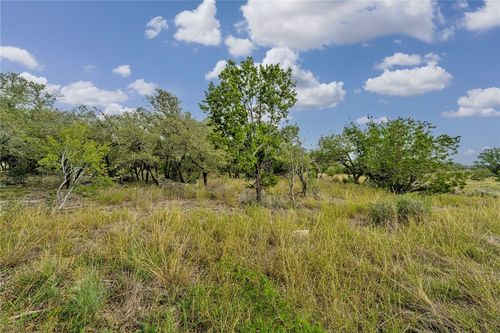 104 Rocky Summit Ct, Spicewood, TX, 78669-2194 | Card Image