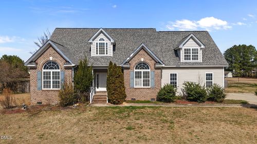 403 Western Wayne Dr, Pikeville, NC, 27863-9214 | Card Image