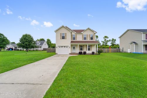 1120 Ben Williams Rd, Richlands, NC, 28574-5126 | Card Image