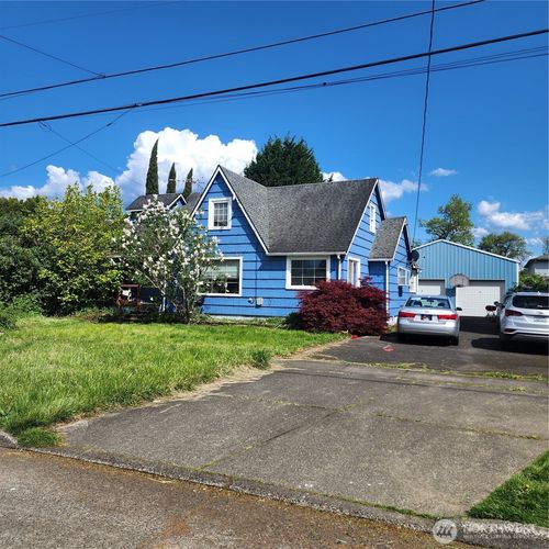 818 8th Avenue, Longview, WA, 98632 | Card Image