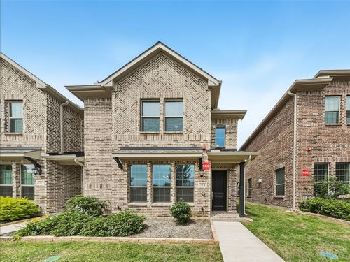 213 Suma Dr, Euless, TX, 76040-4695 | Card Image