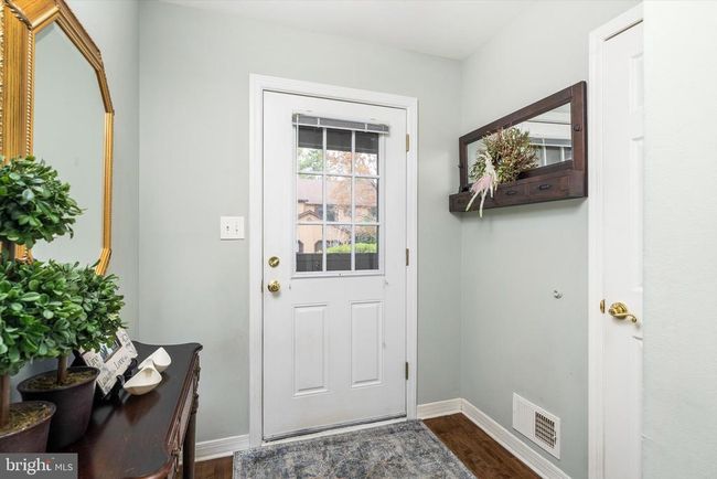 5 Danielle Ct, Townhouse with 3 bedrooms, 3 bathrooms and null parking in Lawrence NJ | Image 4