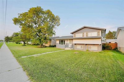 2131 King Edward Street, House other with 4 bedrooms, 2 bathrooms and null parking in Winnipeg MB | Image 2