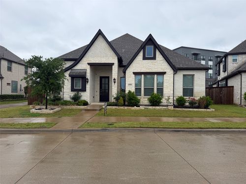 12513 Royal Oaks Ln, Farmers Branch, TX, 75234-4857 | Card Image