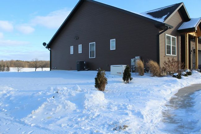 8895 S Airport Rd, House other with 4 bedrooms, 3 bathrooms and null parking in Dewitt MI | Image 7