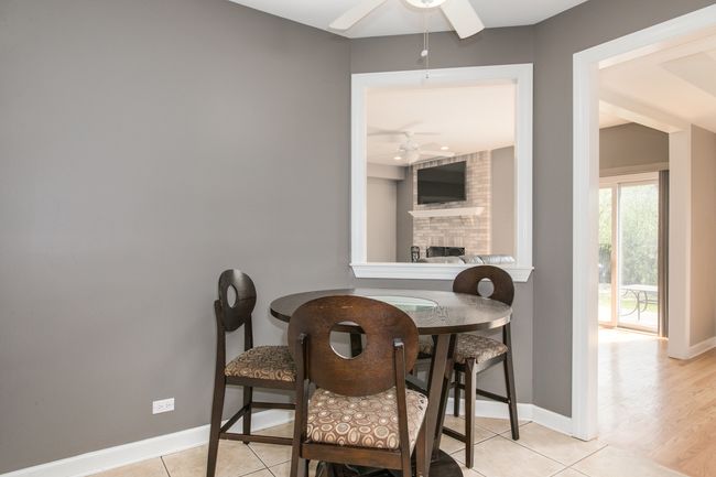 Eat in Kitchen | Image 11