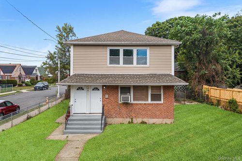 17204 Amelia Rd, Jamaica, NY, 11434-2611 | Card Image
