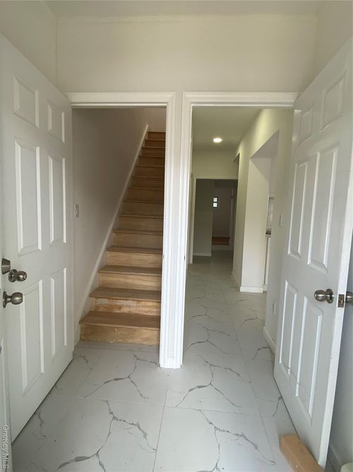 9114 110th St, Richmond Hill, NY, 11418-2309 | Card Image