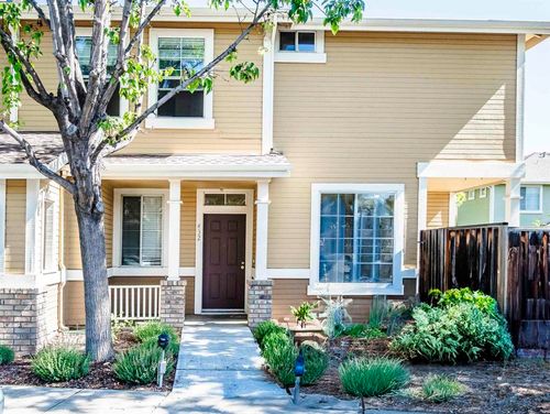 432 Curraghmore Ct, San Jose, CA, 95136-3923 | Card Image