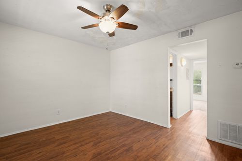 apt-206-2401 Manor Rd, Austin, TX, 78722-2013 | Card Image