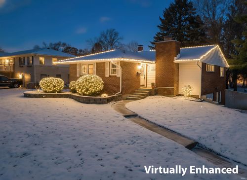 222 Mckenzie Rd, Greenfield, IN, 46140-1105 | Card Image