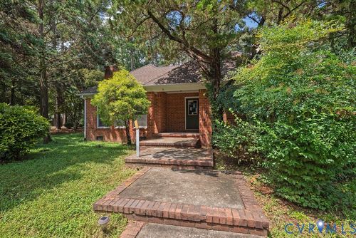 12910 Sir Scott Ter, Chester, VA, 23831-4700 | Card Image