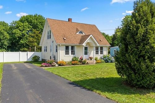 34 Diamond Hill Rd, Bradford, RI, 02808-1755 | Card Image