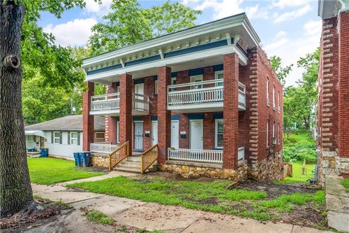 3921-3919-3921 Norledge Ave, Kansas City, MO, 64123-1219 | Card Image