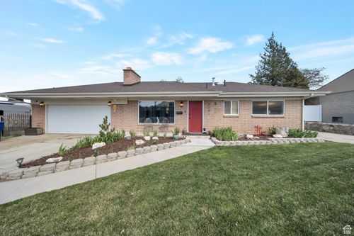 3281 S Broadway St, Magna, UT, 84044-2064 | Card Image